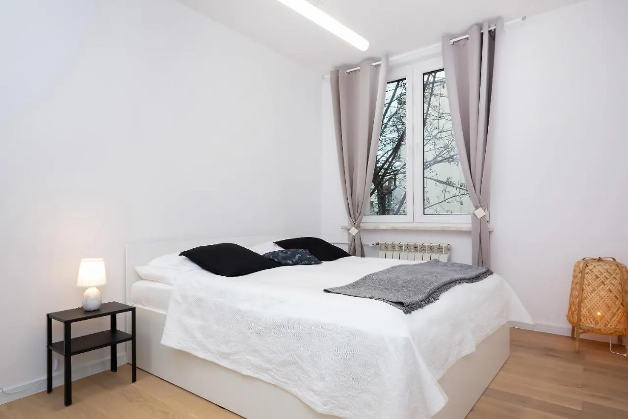 Apartments Warsaw Royal Park By Renters Poland